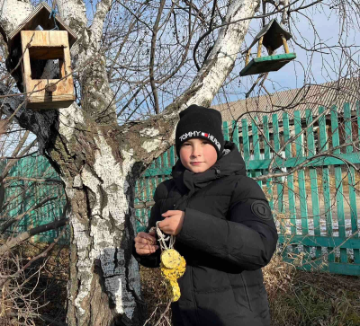 "Сегодня Синичкин день: поможем пернатым друзьям пережить зиму!".